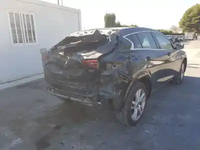 Véhicule à la ferraille infiniti q30 1.5d premium city black 109 cv / 80 kw de l'année 2018 alimenté k9kf6