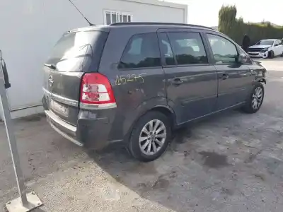 Scrapping Vehicle opel zafira b cosmo of the year 2013 powered a17dtr