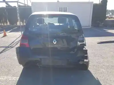 Veicolo di demolizione renault twingo acces dell'anno 2008 alimentato d7f800