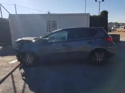 Veículo de Sucata toyota auris active do ano 2015 alimentado 1ad
