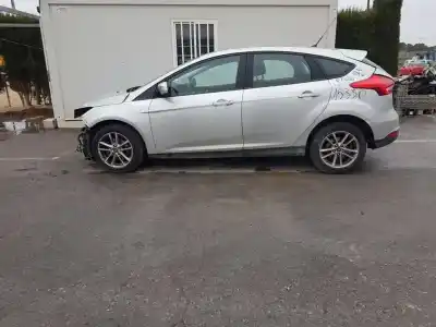 Veículo de Sucata ford focus lim. business do ano 2016 alimentado pndd