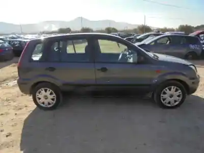 Veículo de Sucata ford fusion (cbk) ambiente do ano 2002 alimentado f6ja