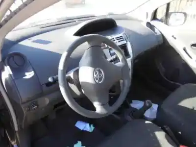 Veicolo di demolizione toyota yaris (ksp9/scp9/nlp9) básico dell'anno 2009 alimentato 2sz