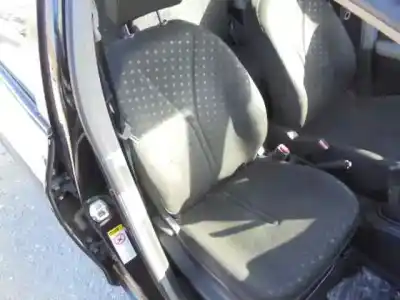 Veicolo di demolizione toyota yaris (ksp9/scp9/nlp9) básico dell'anno 2009 alimentato 2sz