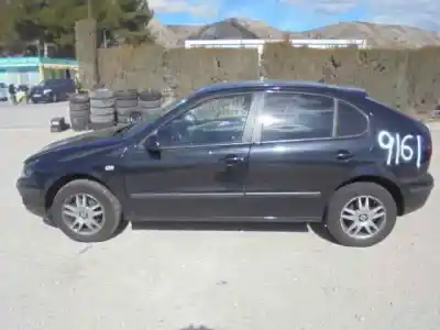 Здавання транспортного засобу seat leon (1m1) stella року 2003 потужний alh