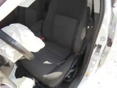 Veículo de Sucata toyota auris active do ano 2014 alimentado 1zr