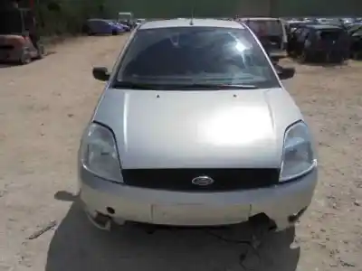 Veículo de Sucata ford fiesta (cbk) ambiente do ano 2003 alimentado f6ja