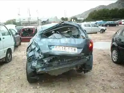 Véhicule à la ferraille peugeot 207 1.4 hdi de l'année 2006 alimenté 8hz