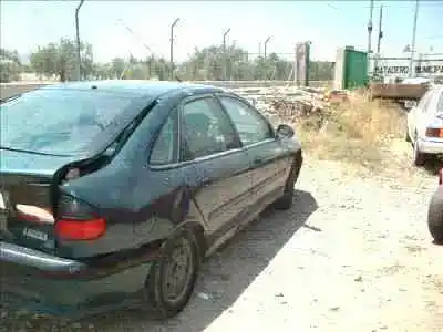Veículo de Sucata renault laguna (b56) 2.2 diesel do ano 1994 alimentado g8t706