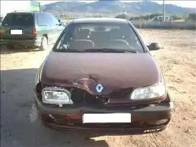 Veículo de Sucata renault laguna (b56) 1.8 do ano 1994 alimentado f3p670
