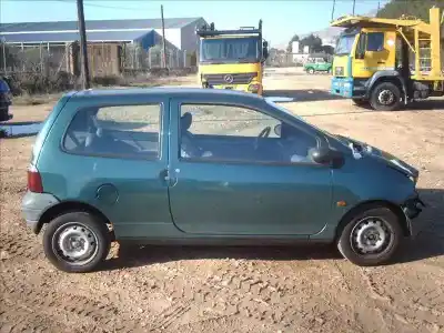 Veículo de Sucata renault twingo (co6) 1.2 75 cv / 55 kw do ano 1993 alimentado 