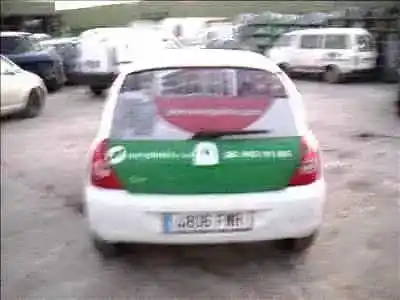 Veículo de Sucata renault clio ii fase ii (b/cb0) 1.5 dci diesel 64 cv / 47 kw do ano 2003 alimentado k9k740