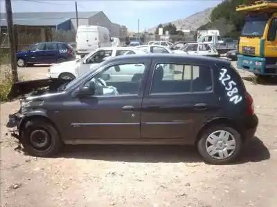 Veicolo di demolizione renault clio ii fase ii (b/cb0) authentique dell'anno 2001 alimentato 