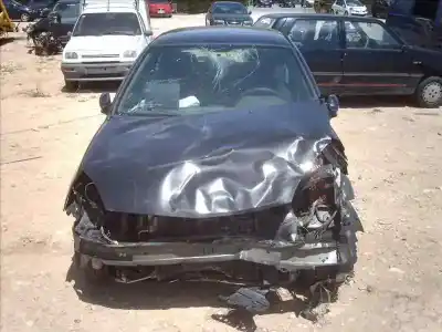 Veicolo di demolizione renault clio ii fase ii (b/cb0) authentique dell'anno 2001 alimentato 
