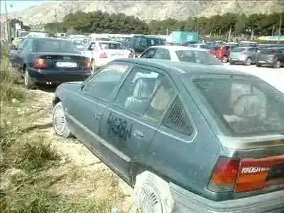 Veículo de Sucata OPEL KADETT E Cup Lim. do ano 1984 alimentado 