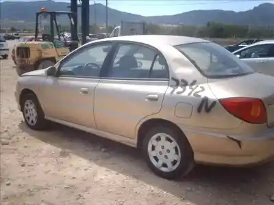 Scrapping Vehicle KIA RIO LS Berlina of the year 2000 powered A5D