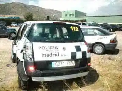 Veículo de Sucata renault scenic ii 1.5 dci diesel do ano 2002 alimentado k9kp732