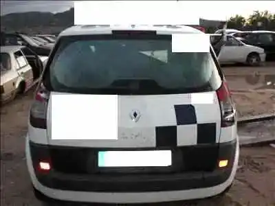 Scrapping Vehicle renault scenic ii authentique of the year 2006 powered f9q812