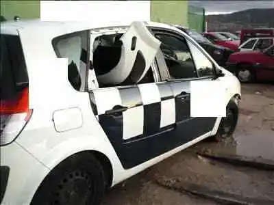 Scrapping Vehicle renault scenic ii authentique of the year 2006 powered f9q812