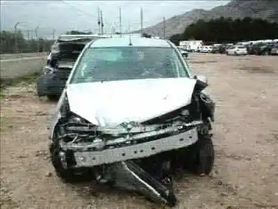 Здавання транспортного засобу ford focus c-max (cap) ambiente (d) року 2003 потужний hhda
