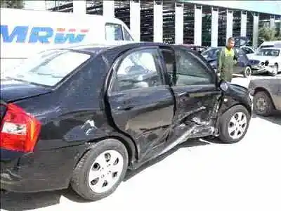 Vehicul casat kia cerato 1.5 lx crdi berlina al anului 2005 alimentat d4fa