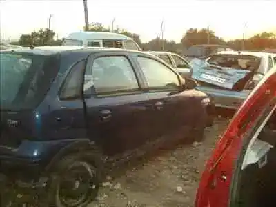 Veicolo di demolizione opel corsa c cosmo dell'anno 2000 alimentato z13dt