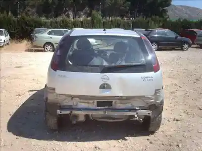 Veículo de Sucata opel corsa c club do ano 2000 alimentado y17dt