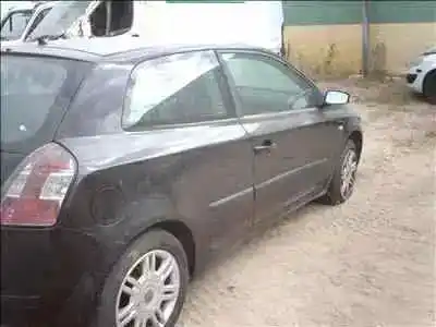 Veículo de Sucata fiat stilo (192) 1.9 jtd cat do ano 2002 alimentado 192a1.000