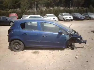 Veicolo di demolizione opel corsa d cmon dell'anno 2006 alimentato 