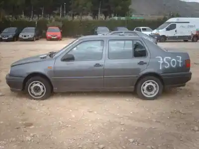 Veículo de Sucata VOLKSWAGEN VENTO (1H2) CL do ano 1992 alimentado ABS