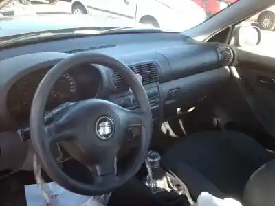 Здавання транспортного засобу seat toledo (1m2) select року 2003 потужний asv
