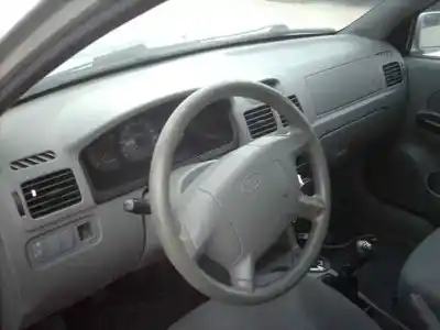 Veículo de Sucata kia rio ls berlina do ano 2003 alimentado a3d