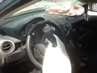 Scrapping Vehicle mazda 2 (de_, dh_) 1.3 (de3fs) of the year 2008 powered zjve