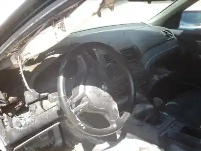 Scrapping Vehicle bmw serie 3 berlina (e46) 320d of the year 2002 powered 204d4