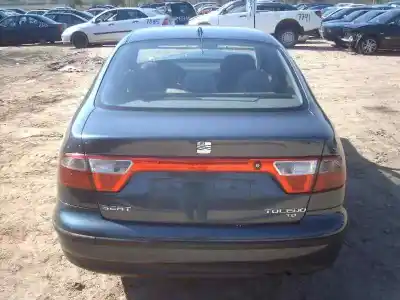 Veículo de Sucata seat toledo (1m2) signo do ano 2002 alimentado asv