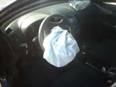 Veículo de Sucata hyundai i30 comfort do ano 2011 alimentado d4fb