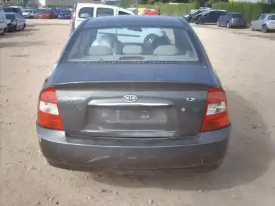 Veículo de Sucata kia cerato 1.6 lx berlina do ano 2004 alimentado g4ed