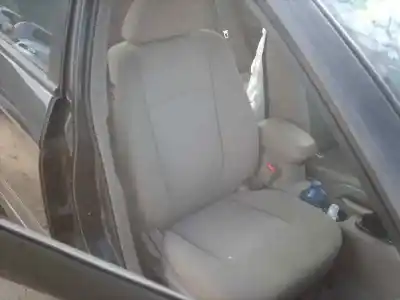 Veículo de Sucata kia cerato 1.6 lx berlina do ano 2004 alimentado g4ed