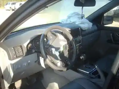 Verschrottungsfahrzeug kia sorento i (jc) 2.5 crdi des jahres 2006 angetrieben d4cb