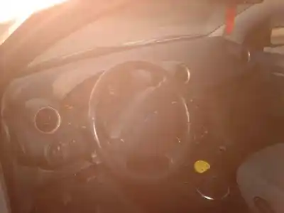 Veículo de Sucata ford fiesta (cbk) ghia do ano 2003 alimentado f6ja