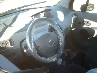 Здавання транспортного засобу renault modus authentique року 2007 потужний k9kt7
