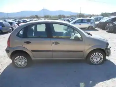 Veículo de Sucata citroen c3 1.4 hdi exclusive do ano 2004 alimentado 8hx (dv4td)