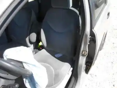 Veículo de Sucata citroen c3 1.4 hdi exclusive do ano 2004 alimentado 8hx (dv4td)