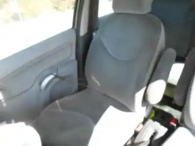 Veículo de Sucata citroen c3 1.4 hdi exclusive do ano 2004 alimentado 8hx (dv4td)