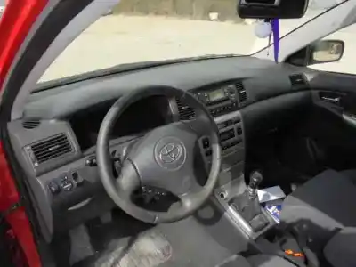 Scrapping Vehicle toyota corolla (e12) 1.6 16v of the year 2004 powered 3zzfe