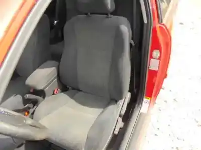 Scrapping Vehicle toyota corolla (e12) 1.6 16v of the year 2004 powered 3zzfe