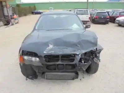 Veículo de Sucata bmw serie 3 berlina (e46) 320d do ano 2000 alimentado 204d1