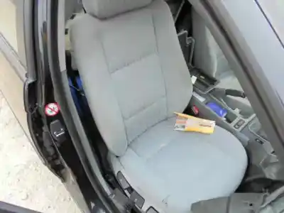 Veículo de Sucata bmw serie 3 berlina (e46) 320d do ano 2000 alimentado 204d1