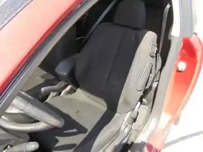 Veicolo di demolizione citroen c4 coupe vtr plus dell'anno 2006 alimentato 9hy (dv6ted4)