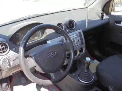 Veículo de Sucata ford fiesta (cbk) ambiente do ano 2005 alimentado f6ja